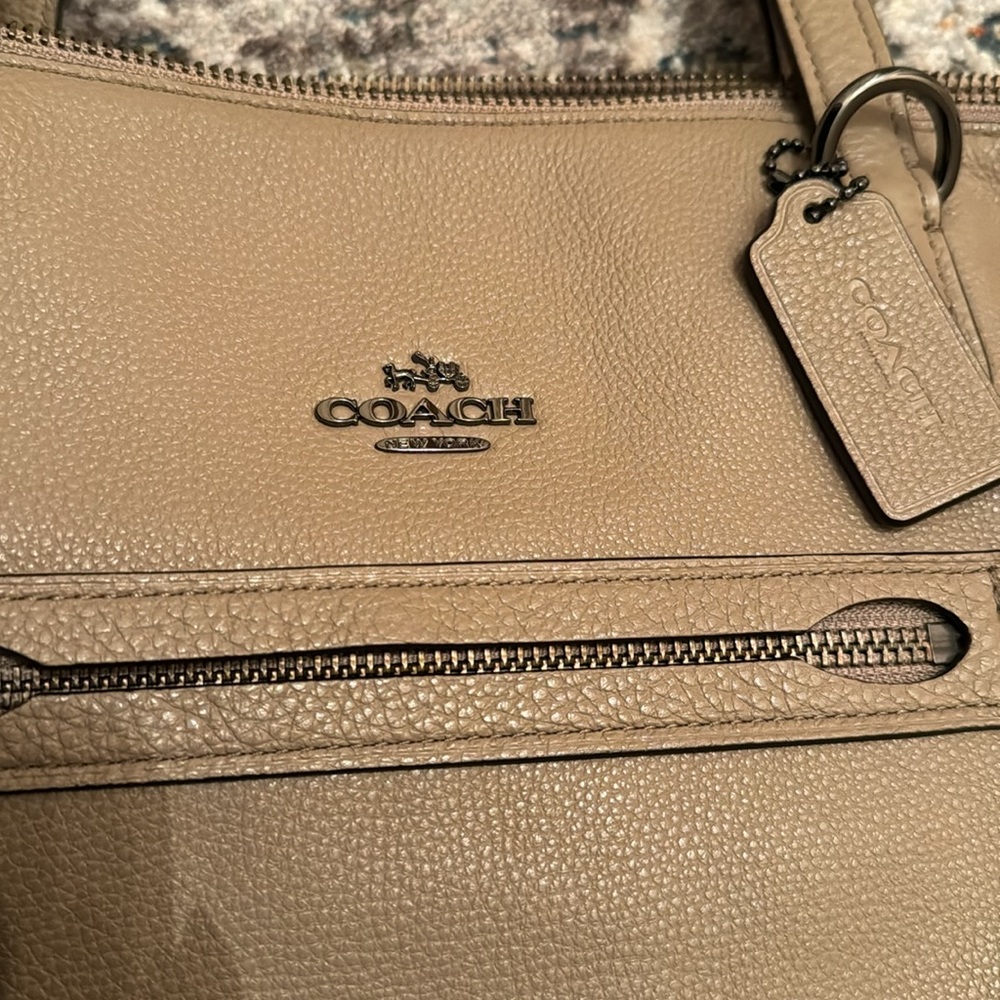 Coach leather tote - Picture 2 of 8